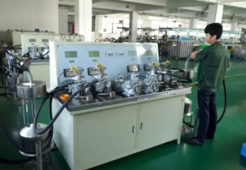 Le pistolet à carburant a un « cerveau intelligent »